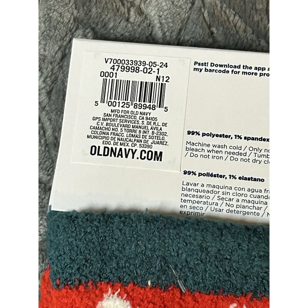 OLD NAVY BABY / TODDLER COZY SOCKS NON-SLIP Red With Bear SIZE S (6-12months)
